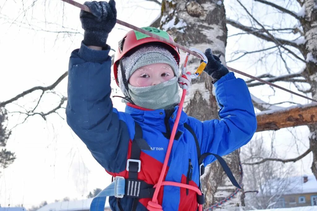 сборная вологодской области по спортивному туризму. мастера спорта по спортивному туризму вологодской области. стенд с зацепами для спортивного туризма. спортивный туризм вологодская область. спортивный туризм соревнования в вологде.