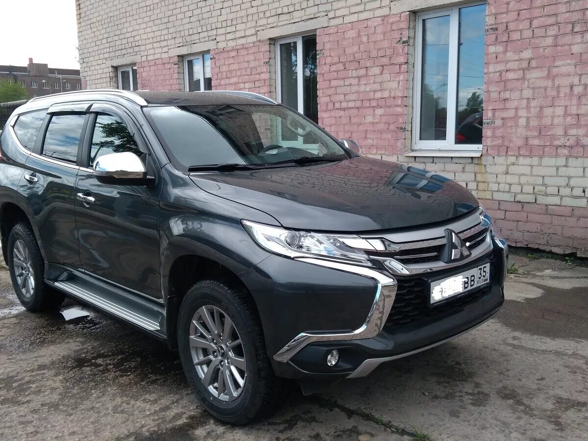 Pajero sport 3 signature edition. Pajero sport 3. Мицубиси паджеро спорт по грязи. Паджеро спорт 3 в грязи. Митсубиси паджеро спорт 3 2019.