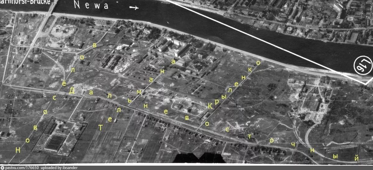 Веселый поселок карта. Немецкая аэрофотосъёмка Ленинграда 1942. Аэрофотосъёмка Люфтваффе Ленинградская. Немецкая аэрофотосъемка Ленинграда 1941. Аэросъемка Ленинграда 1942.