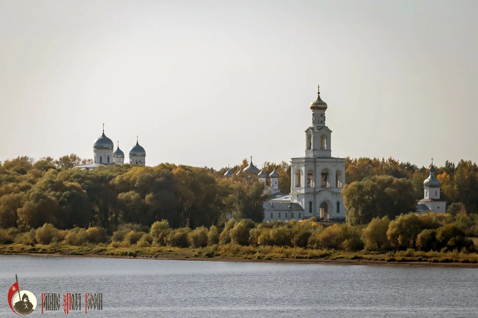 Торжок валдай. Свято-Юрьев монастырь до войны. Городище Кромы. Юрьев монастырь старинные фото.