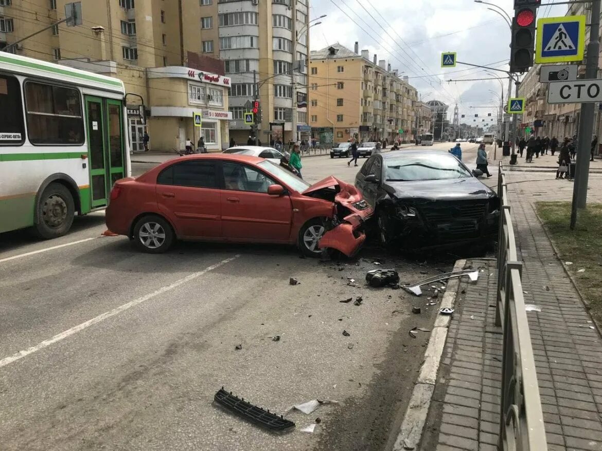 Дорожно-транспортное происшествие. Дтп куйбышева