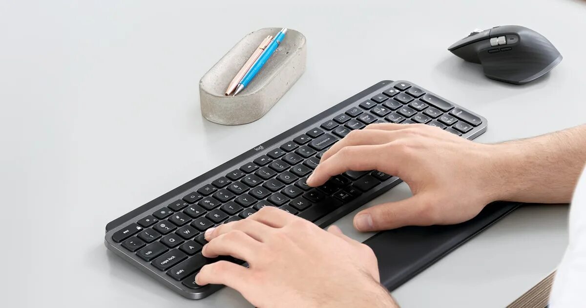 Mx keys combo. Клавиатура logitech mx keys. logitech mx keys подсветка. diy wireless dual keyboard.