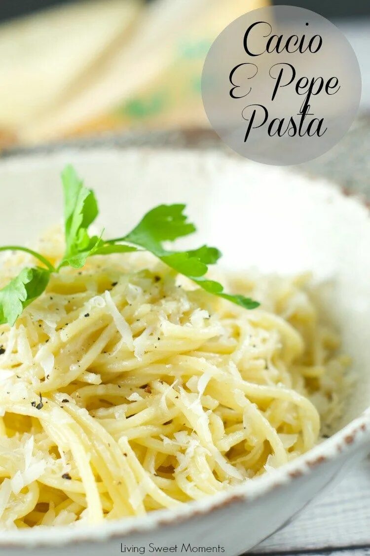 Cacio e pepe. Качио Пепе. Паста Cacio e Pepe. Лингвини пармеджано. Паста пармеджано.