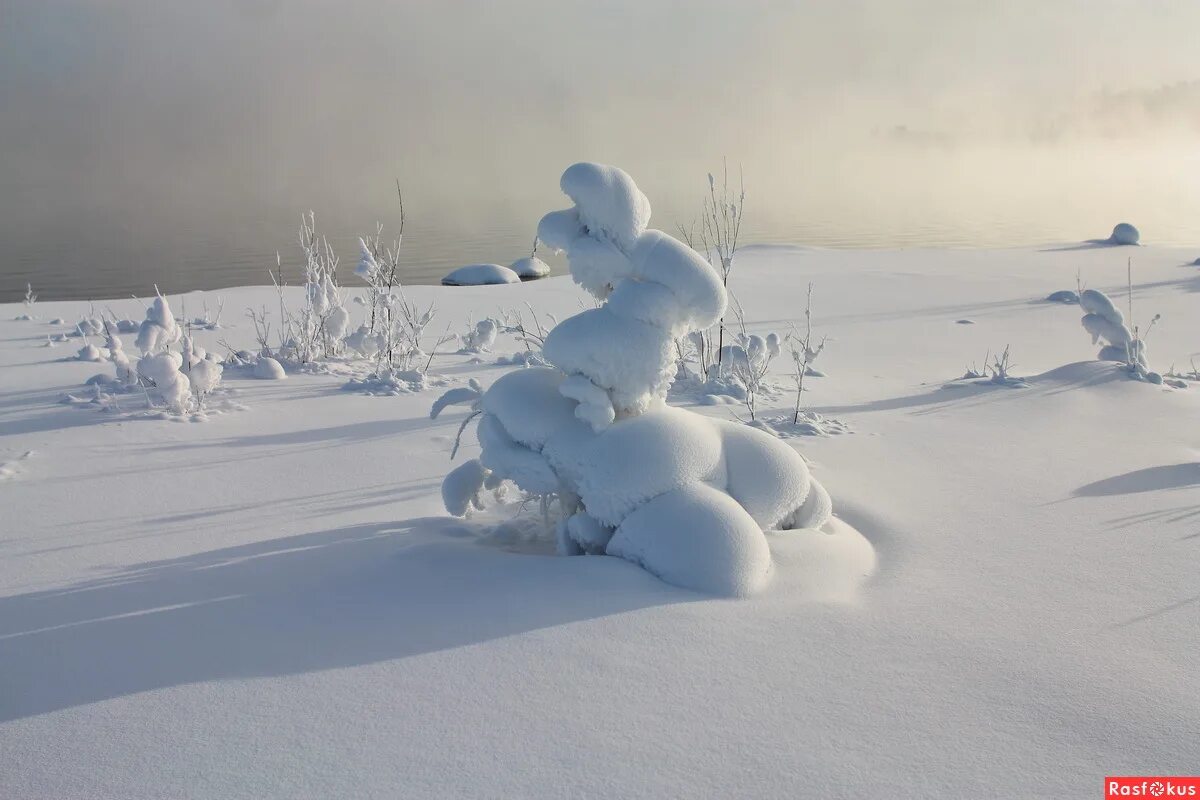 снежные фигурки для детского сада. ледяного зайчика. ледяного зайчика. заяц из снега. снежные фигурки.