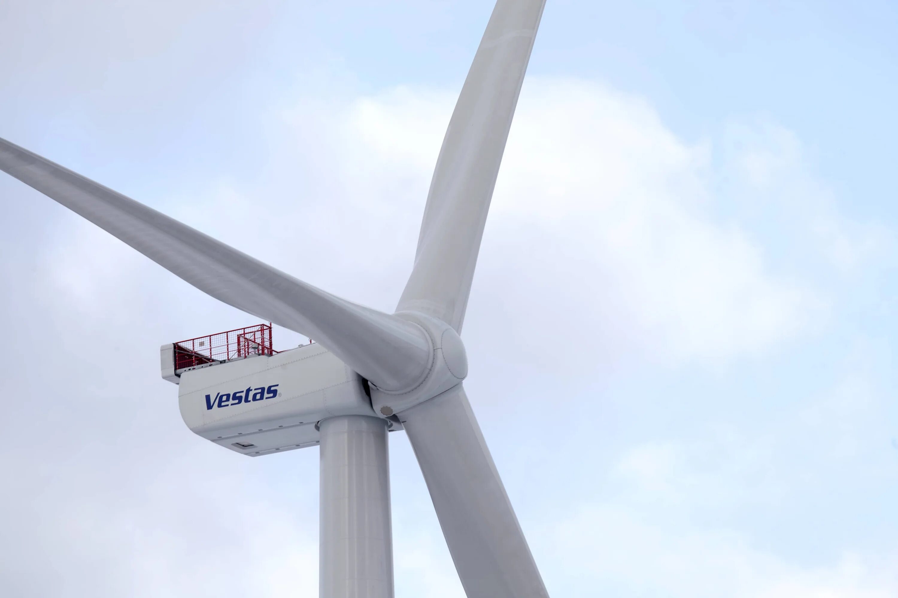 Ветрогенератор Vestas v164-8.0 MW. Ветрогенератор Vestas v-164. Ветряк Вестас. Ветрогенератор v126. Vestas москва