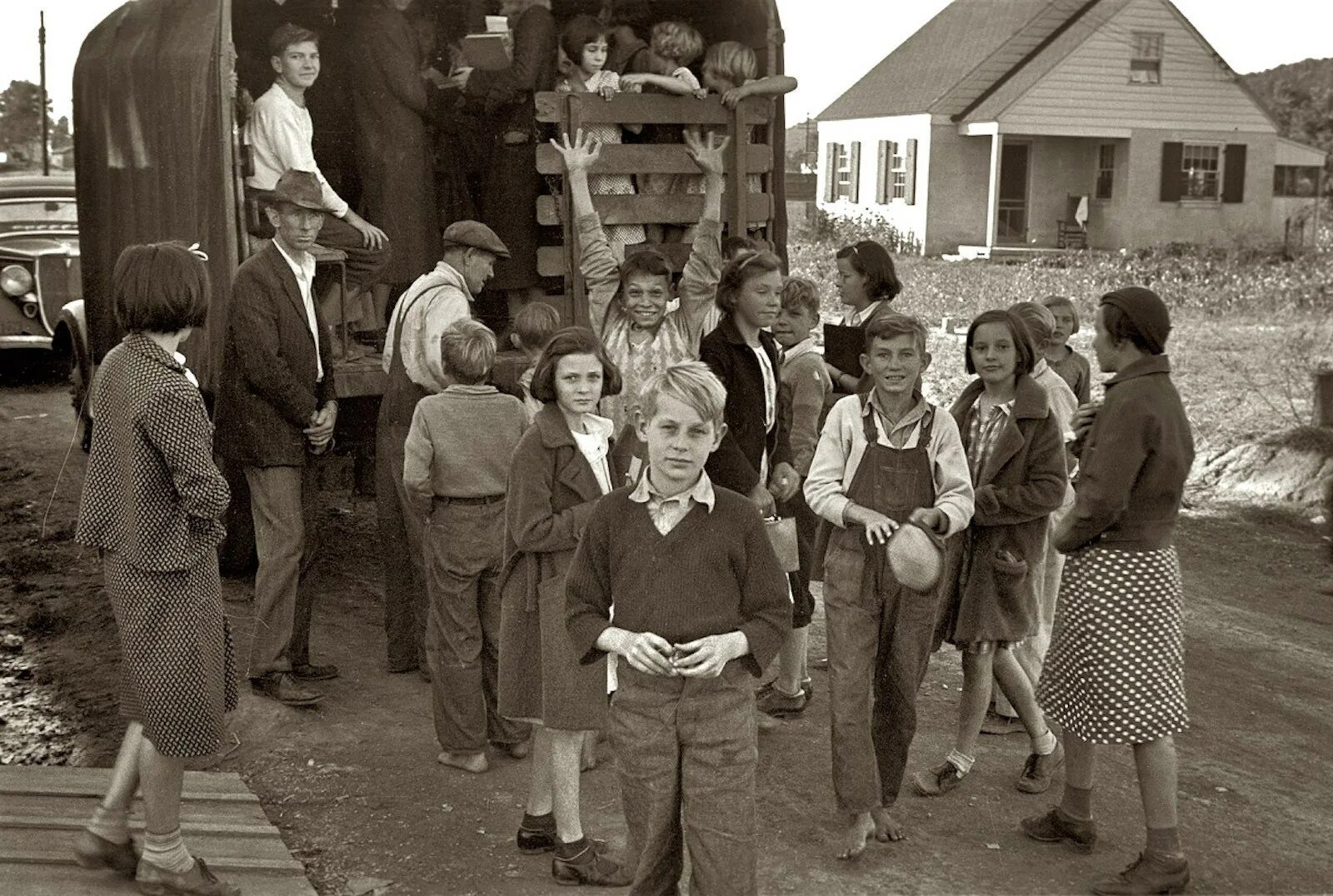 Американская глубинка 50е годы. Американская деревня 60-х. СССР В 1930е годы деревня. 30е в Америке школа.