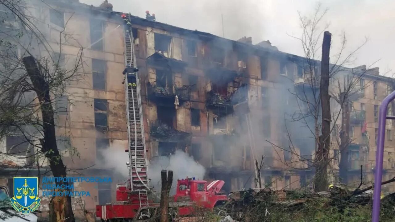 Обстрел дома в Кривом Роге. Разрушенное здание. Взорвали дом на Украине. Взрыв газа в доме. Обстрел кривого рога