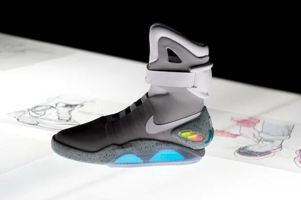 Лимитированные найки. Nike Air mag 2015. Найк Мэджик кроссовки. Nike Air mag 2015 OZON. Найк АИР лимитированные.