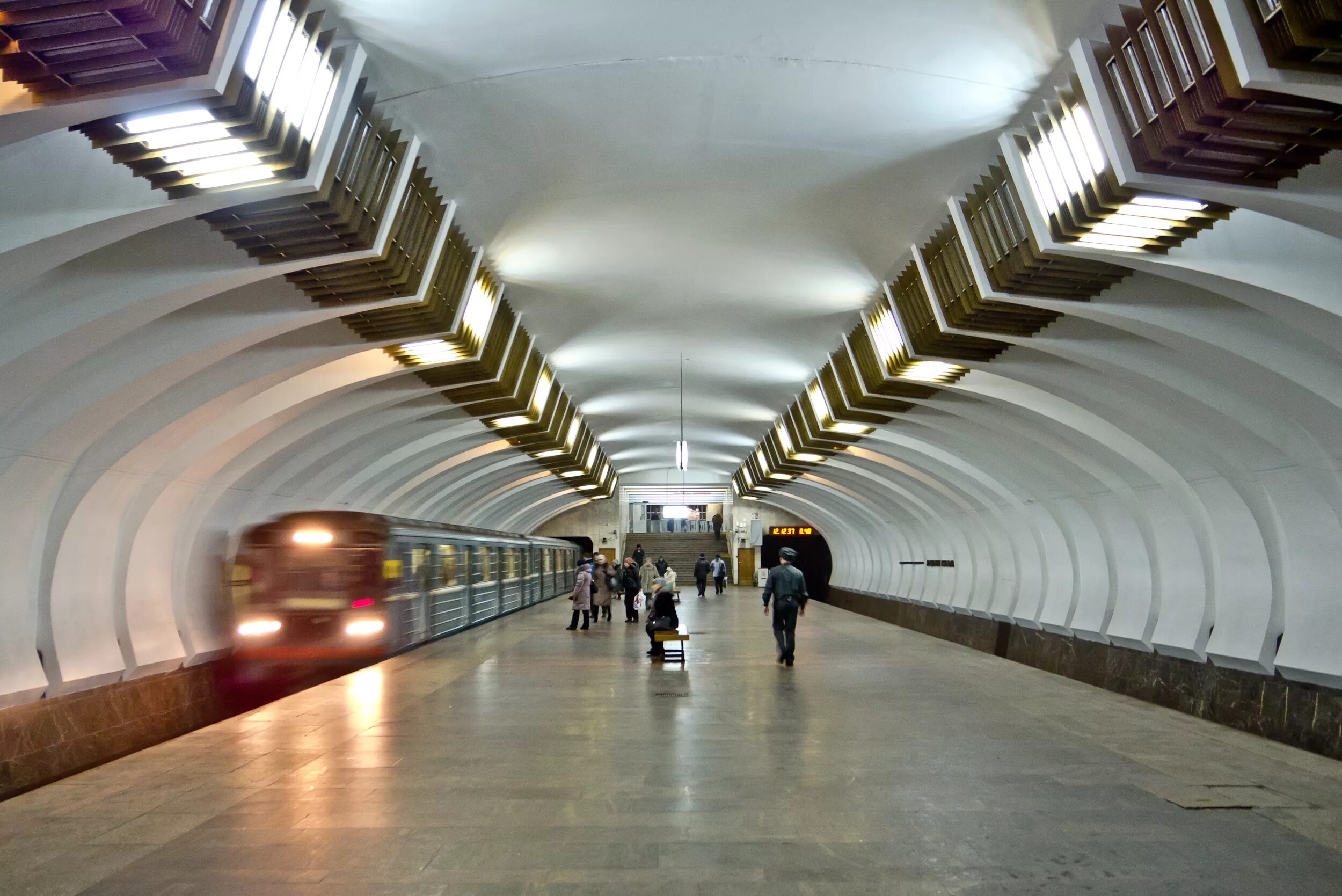 Заречная (станция метро, нижний новгород). Станция метро ленинская нижний новгород. Станция метро канавинская нижний новгород. Ленинская (станция метро, нижний новгород). Станция ленинская нижегородский метрополитен.
