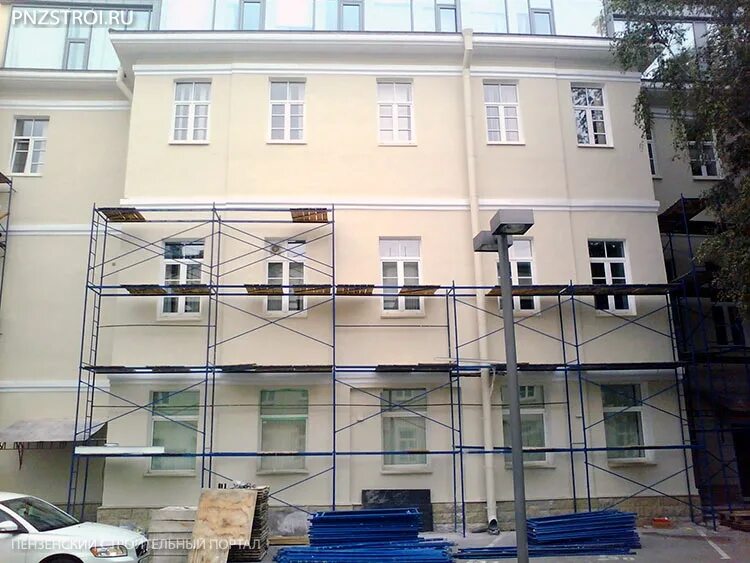 оштукатуренные фасады многоквартирных домов. реконструкция здания. реконструкция и капремонт зданий. реконструкция домов. капремонт фасада.