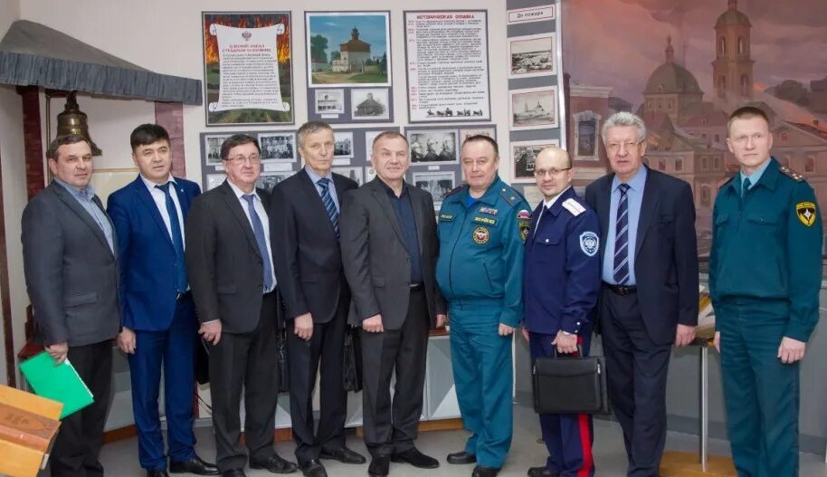 Аникин алексей мчс киров. Неопалимая купина мчс киров. Аникин алексей александрович мчс киров. Аникин алексей геннадьевич мчс. Мчс кировской области.