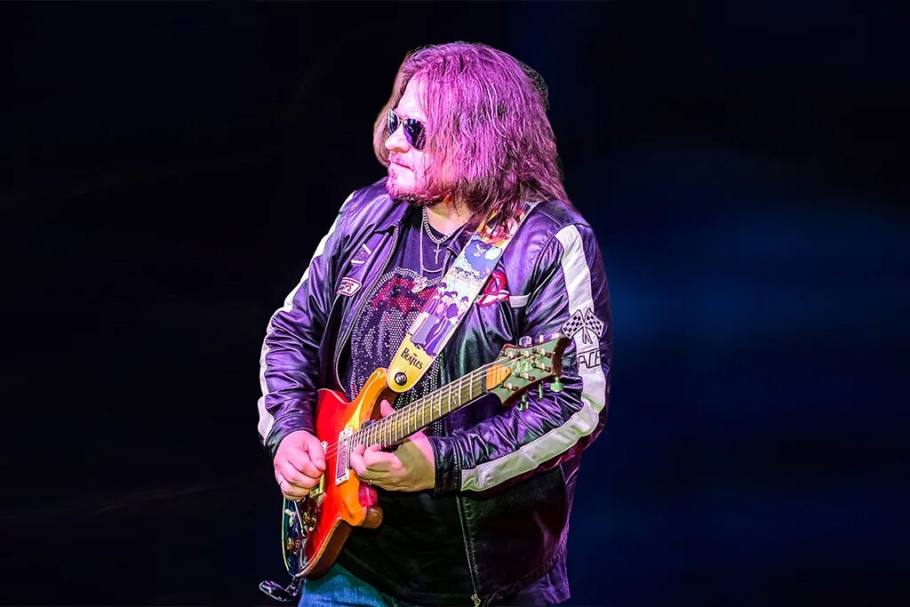 Мирошниченко гитарист. Мирошниченко гитарист