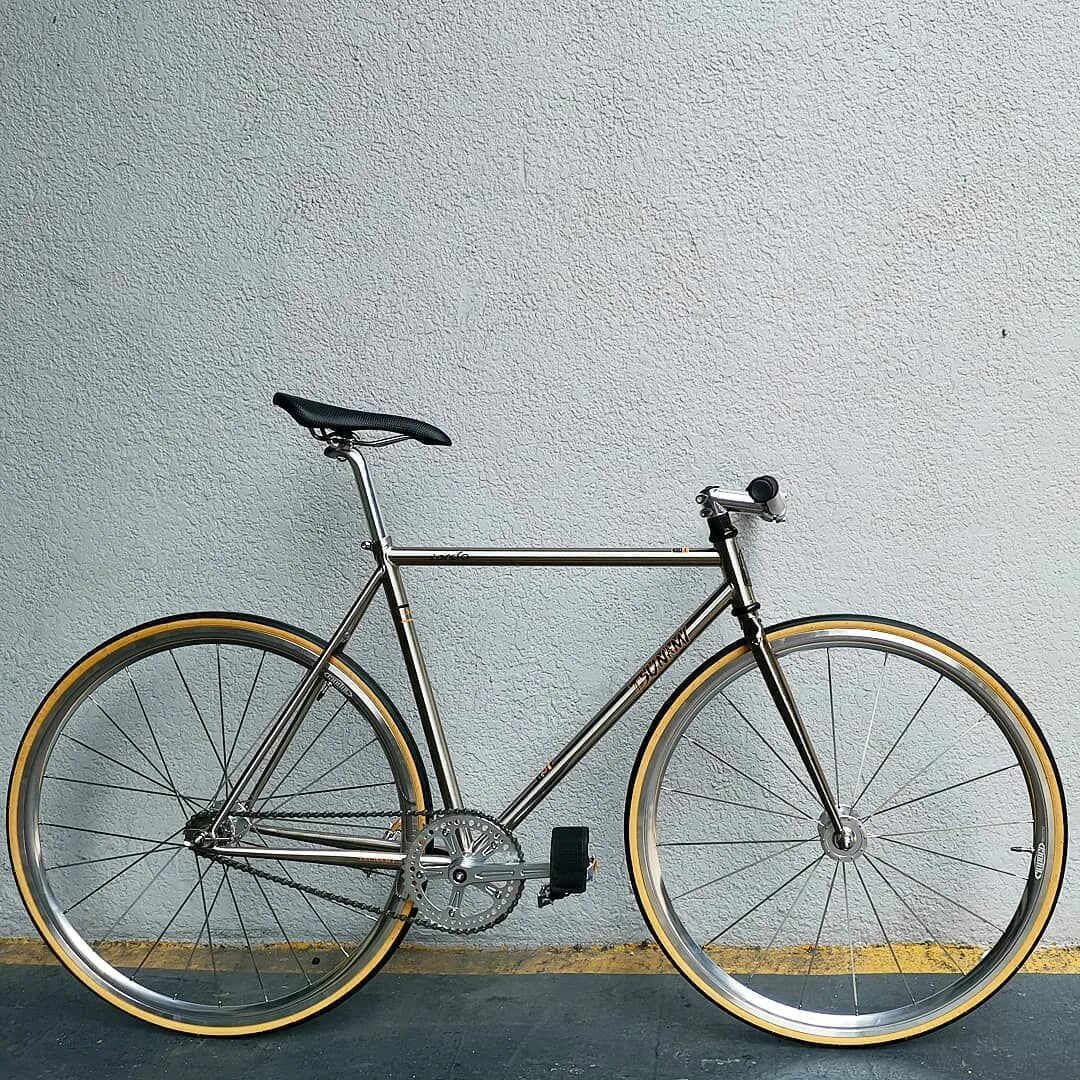 Tsunami snm 100. Tsunami SNM 100 велосипед. Tsunami SNM 100 fixed Gear. Tsunami fixed Gear. Tsunami 4130.