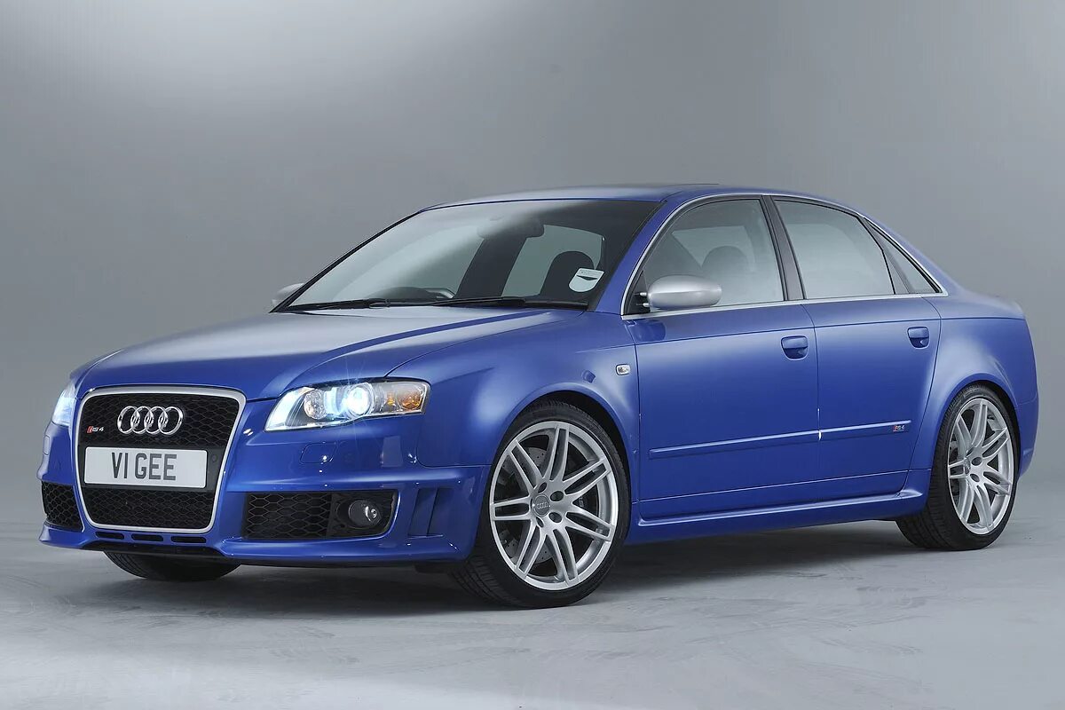 B 4 b 7. Audi rs4 b7. Audi rs4 2005. Ауди рс4 седан. Ауди rs4 2008.