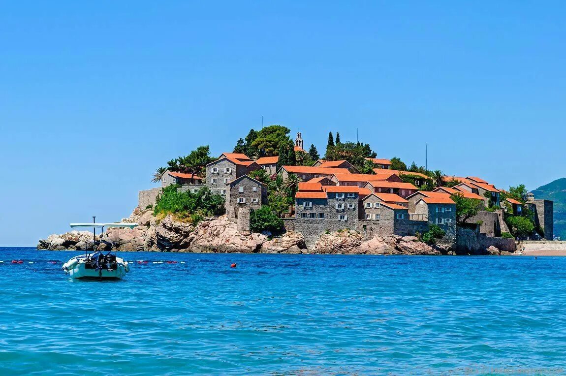 Монтенегро Черногория. Sveti Stefan Черногория. Хорватия остров Святого Стефана.