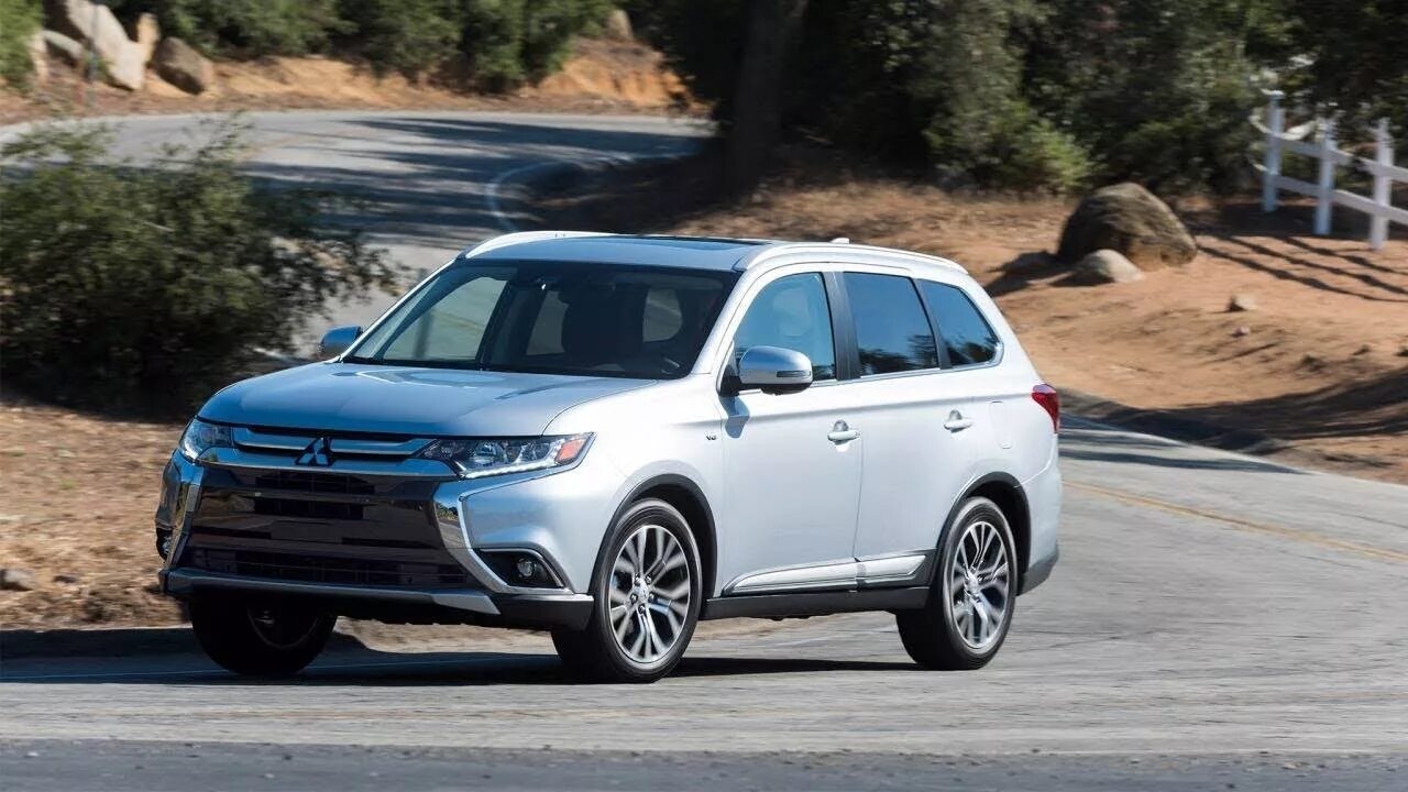 Mitsubishi outlander gt. Mitsubishi outlander 2016 gt. Митсубиси аутлендер 2017. Митсубиси аутлендер gt 2020. Mitsubishi outlander gt.