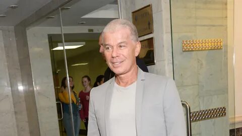 Родители олега газманова