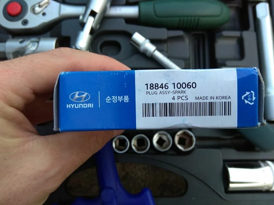 Hyundai/Kia 1885510060. Hyundai-Kia s1884610060. 1885510060 Свеча зажигания. 18846-10060 Свеча зажигания.