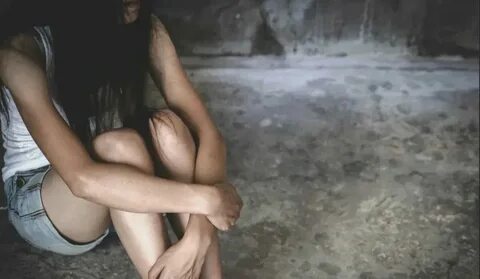 Слуга девушки