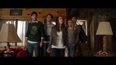 Gage Golightly, Nadine Crocker, Matthew Daddario, and Samuel Davis in Cabin...