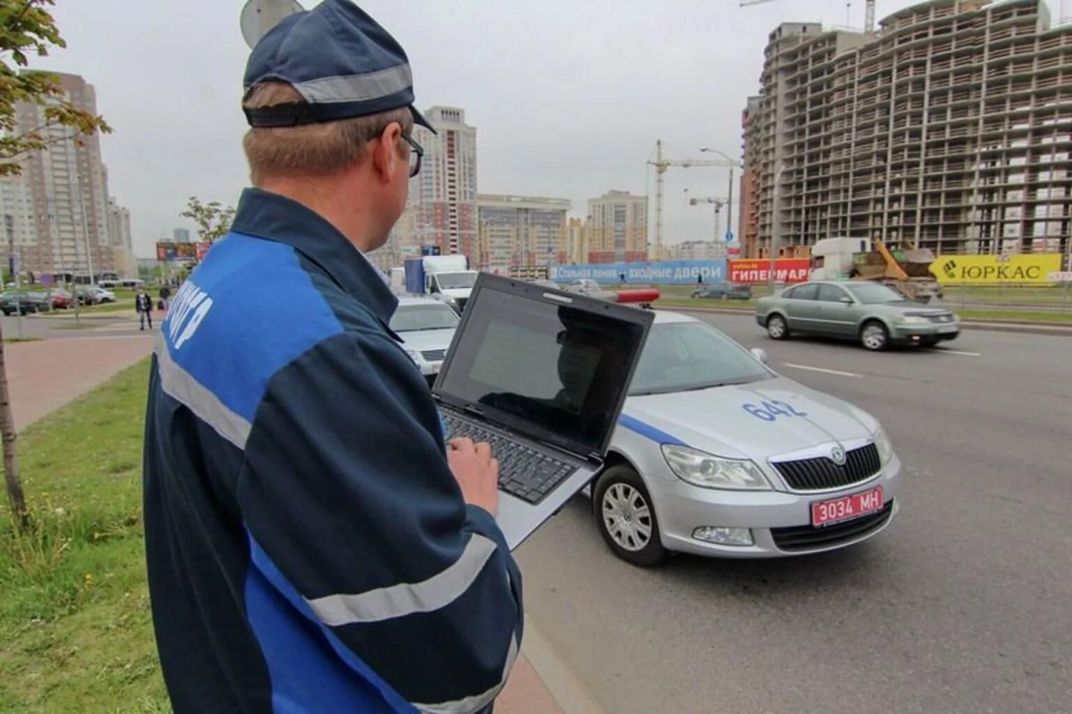Штраф за отсутствие техосмотра. Машина без техосмотра штраф. Штраф за отсутствие техосмотра. Водитель. Техосмотр транспортного средства.