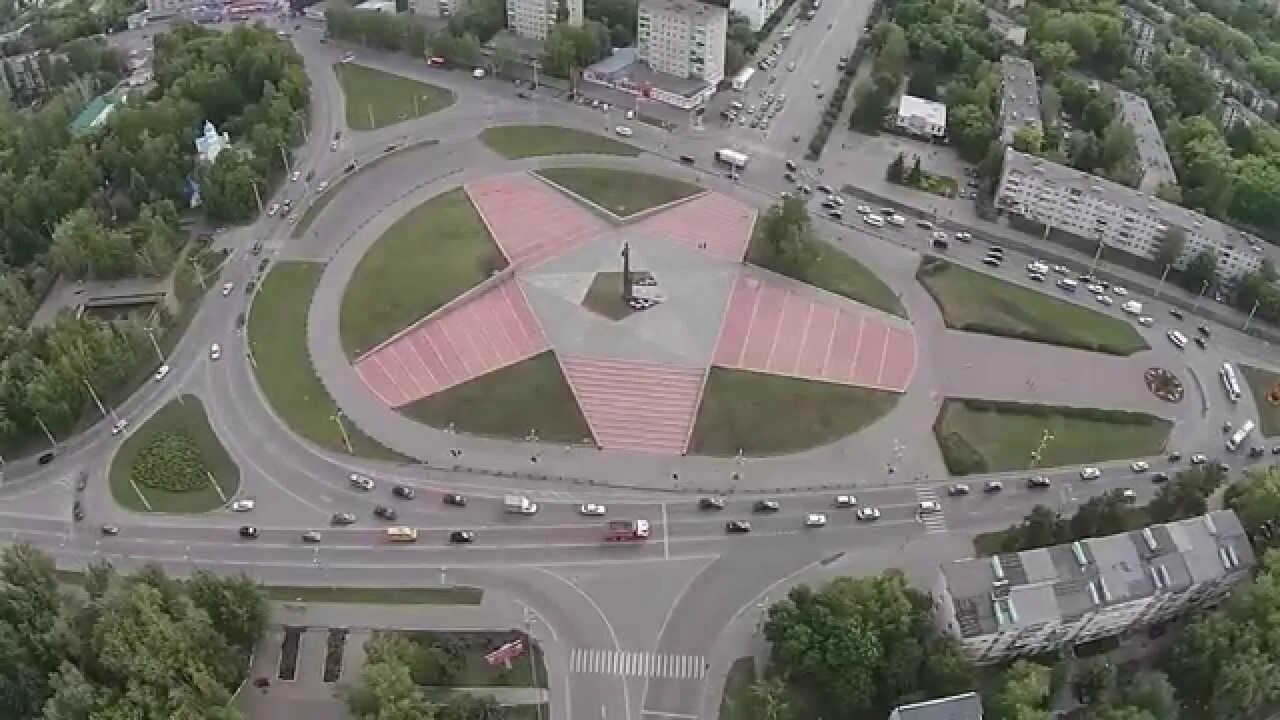 Ковид в пензе. Сквер 40 лет Победы Пенза. Площадь Победы Пенза. Памятник Победы Пенза. Памятник Победы Пенза вид сверху.