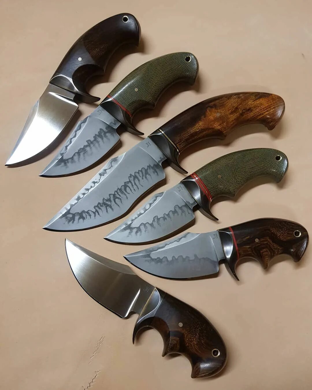 Формы ножей. Формы охотничьих ножей. Необычные формы ножей. Охотничий нож.