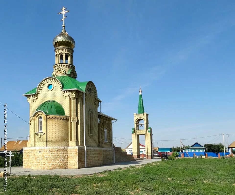 Вязовка астраханская область черноярский. Храм иоанна богослова с.вязовка. вязовка астраханская область. село вязовка астраханская область черноярский район. церковь с вязовка черноярского района астраханской области.