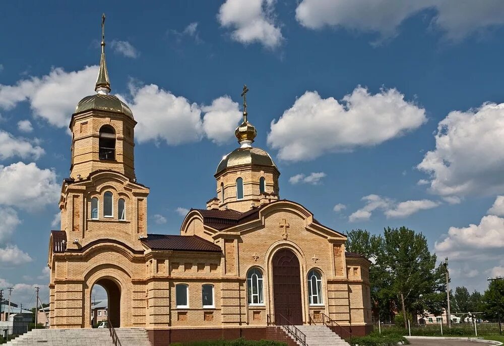 Храм Андрея Первозванного караванный. Церковь в Караванном Оренбург. П караванный Оренбургского района. Храм Георгия Победоносца в Хвощеватке.