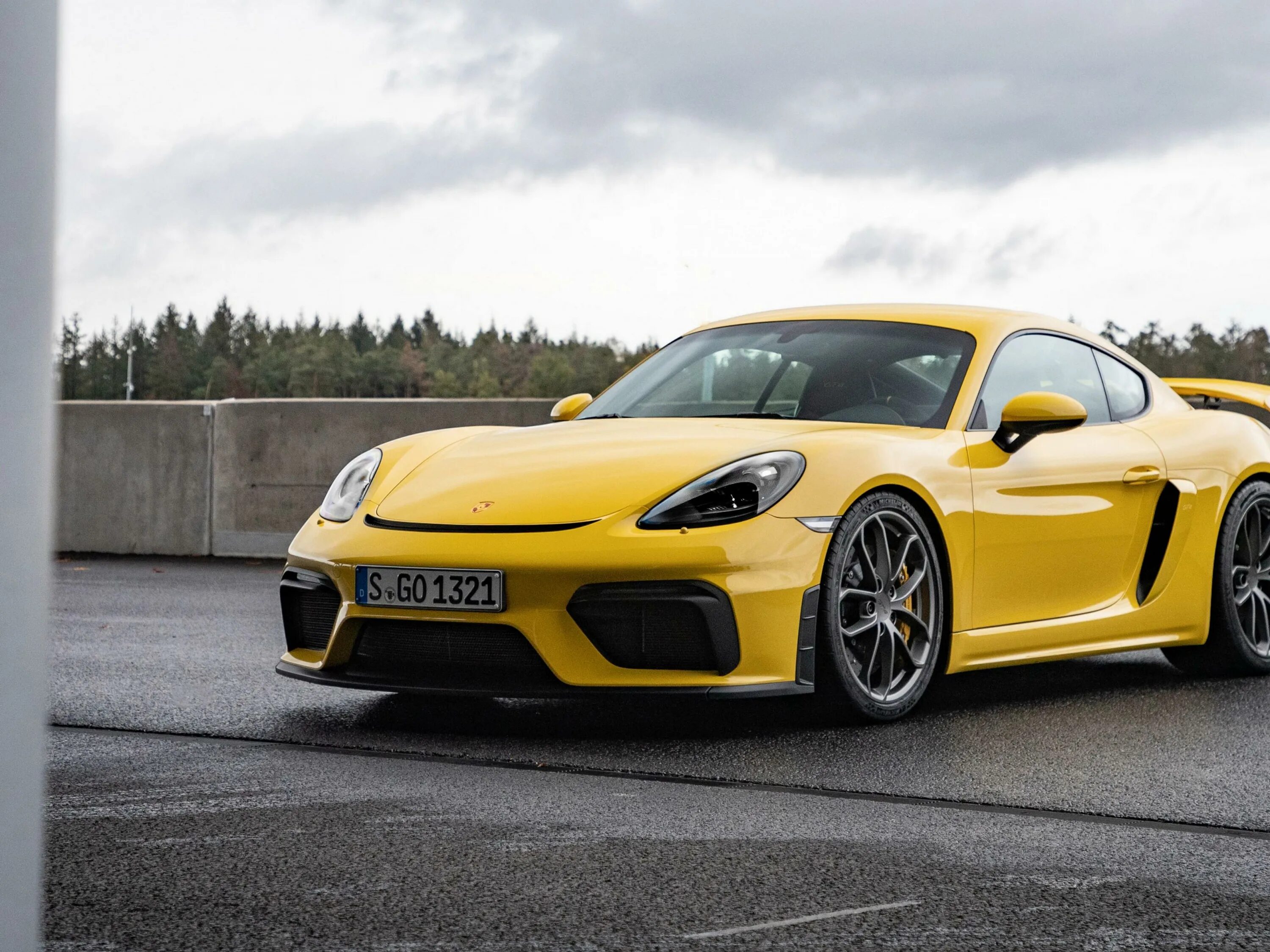 Порше 718 кайман. Porshe 718 Cayman. Порше Cayman gt4. Porsche 718 Cayman gt4. Porsche Cayman gt4 2021.