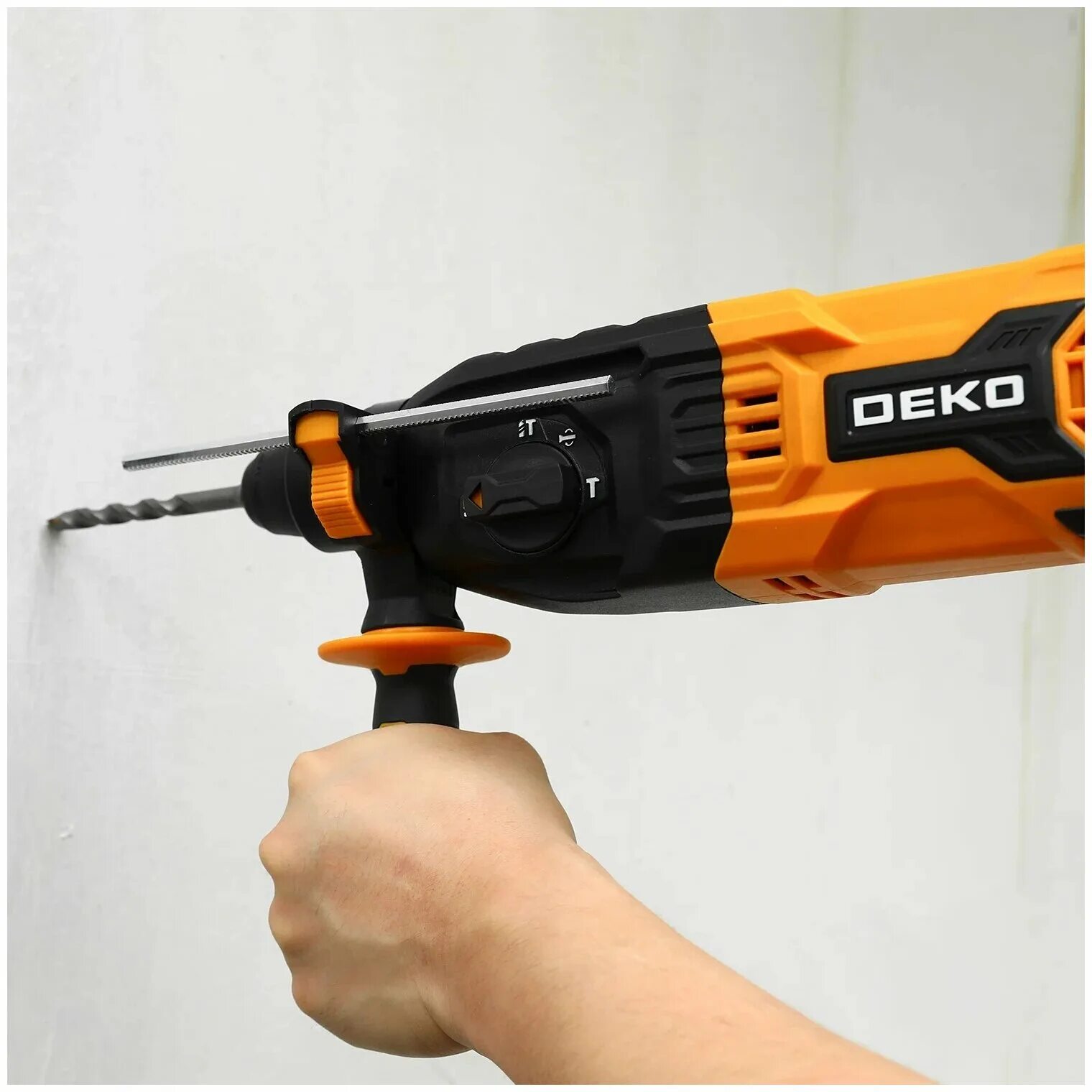 Перфоратор deko dkh650w. Перфоратор deko dkh1050w. Deko dkh850w перфоратор сетевой. Перфоратор сетевой deko. Деко перфоратор dkh2000.