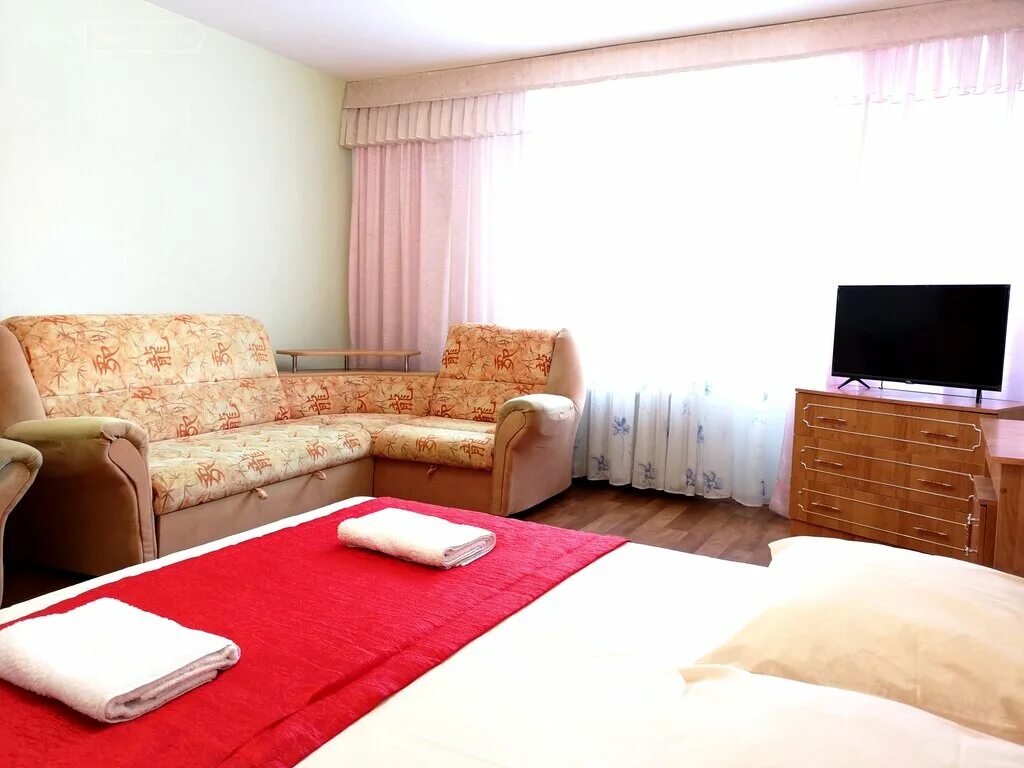 Снять квартиру в йошкар-оле на длительный срок. Первомайская 148а йошкар-ола. Квартиры посуточно реклама фото. Однокомнатные квартиры в йошкар оле. Однокомнатную квартиру сниму йошкар ола.