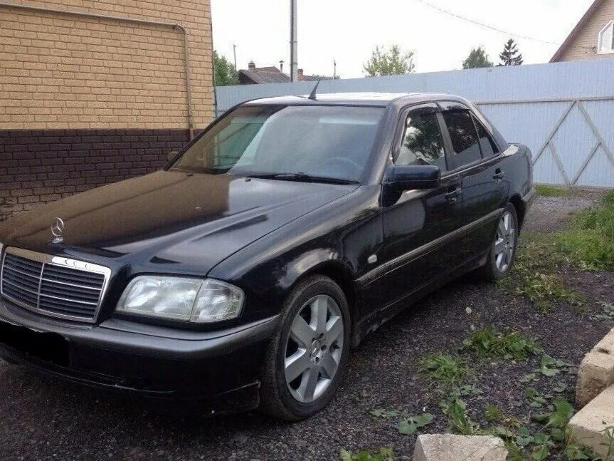 Купить б/у Mercedes-Benz E-Класс II (W210, S210) Рестайлинг 270 2.7d AT (170 л.с