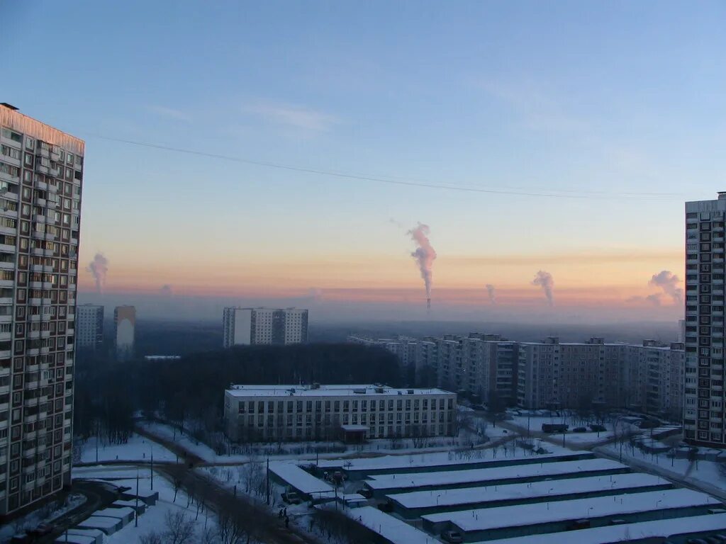 Ясенево вода. Зима район Ясенево. Район Ясенево лес. Ясенево рассвет. Ясенево парк.