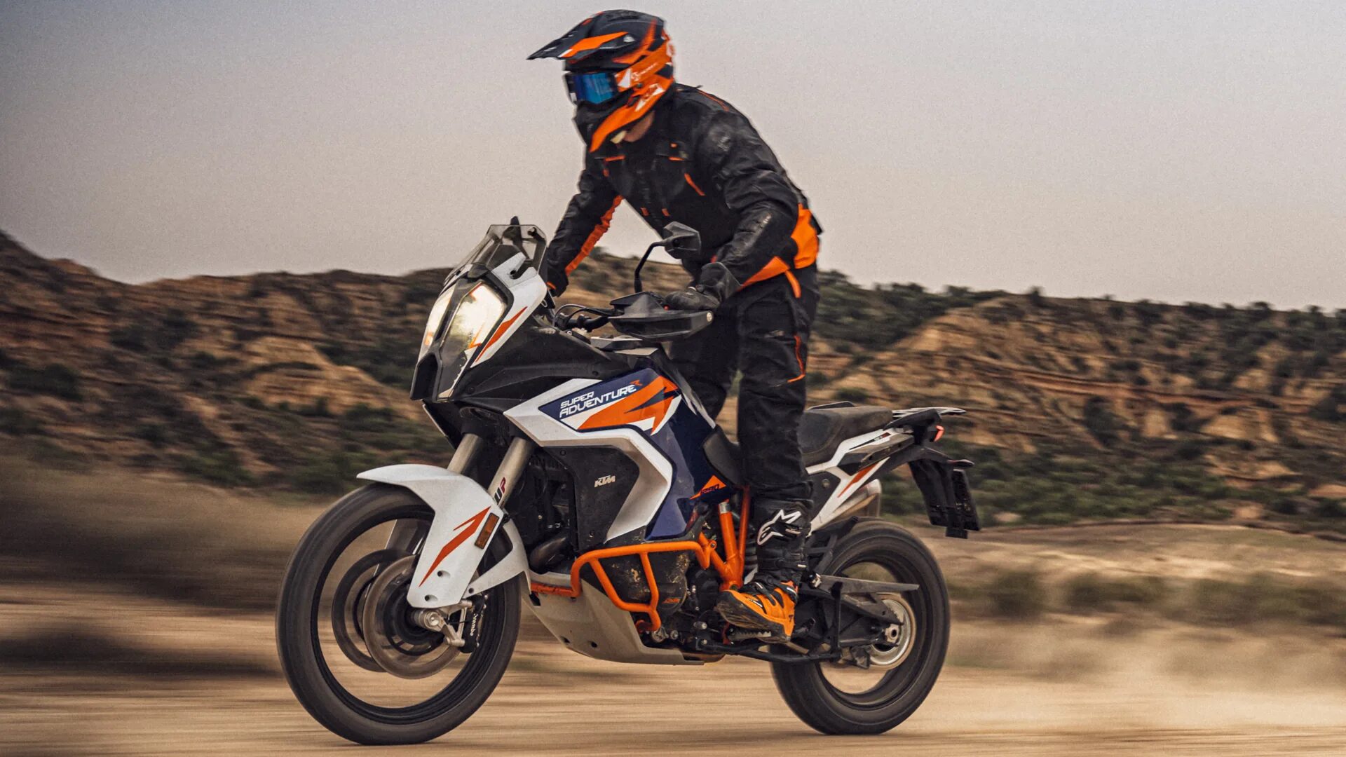 КТМ адвенчер 1290. KTM 1290 Adventure r. KTM 1290 super Adventurer. Remus KTM 1290 Adventure 2021.