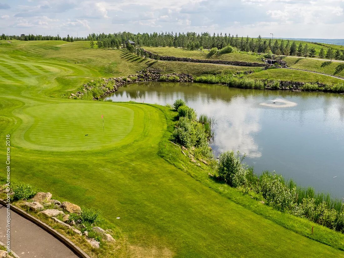 Курорт свияжские холмы летом. Казань горнолыжка свияжские холмы. Свияжские холмы казань летом. Курорт свияжские холмы летом. Холмы отдых.