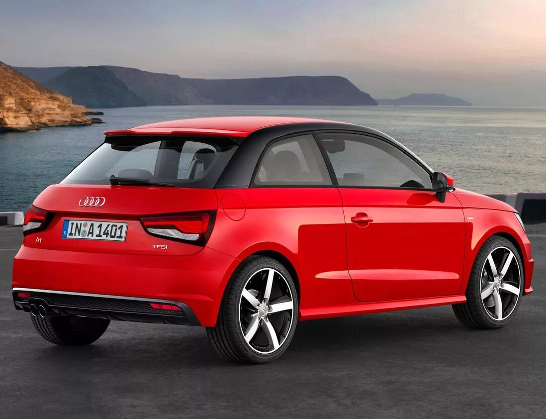 Купить ауди автомат. Ауди а1 Спортбэк. Audi a1 Sportback 2015. Audi a1 2021. Ауди а1 универсал.