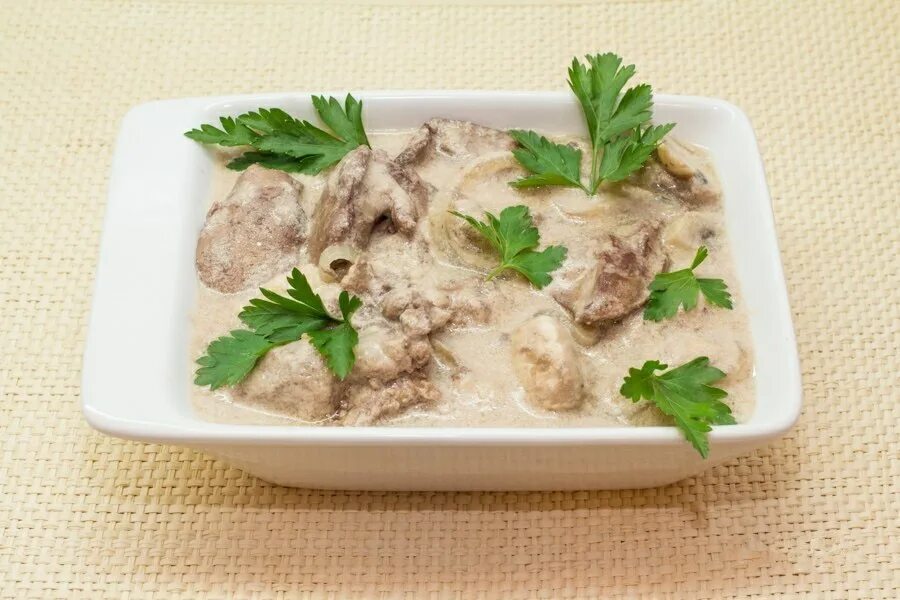 Куриная печень в сливочном соусе