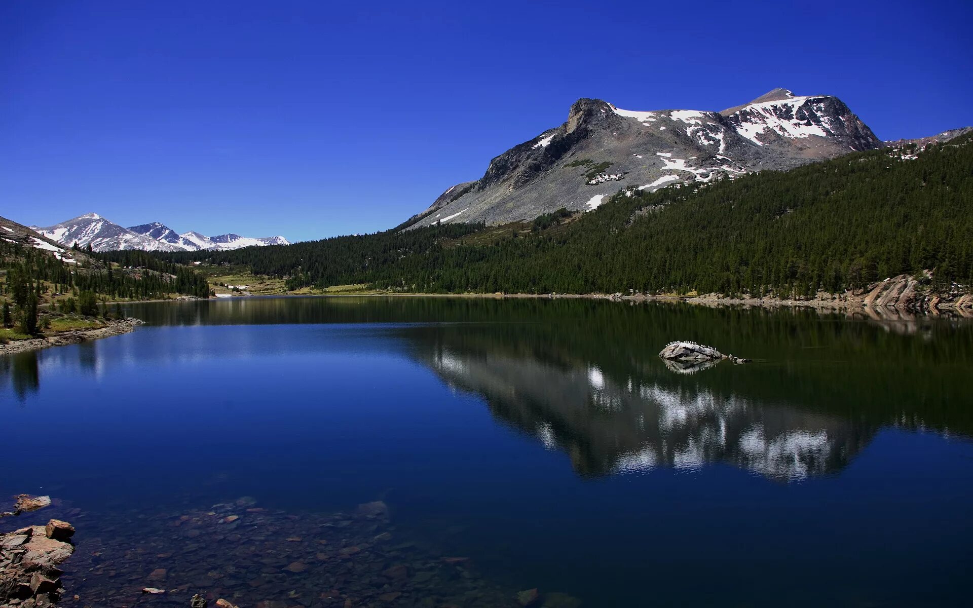 Lake download. Озеро Линдерман. Озеро Линдерман Аляска. Linux Mint Cinnamon. Каракольские озера.