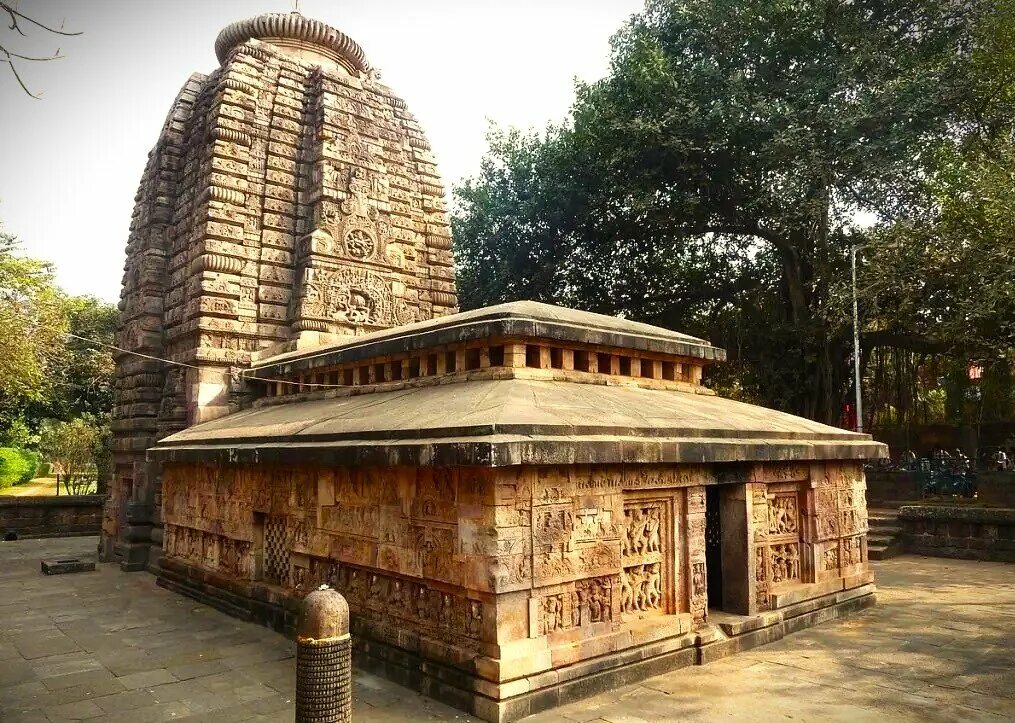 Храм temple. Храм Парашурамешвара в Бхубанешваре. Храм Лингараджа в Бхубанешваре. Храм башня в Бхитаргаоне. Храм Тин Тхал в Индии.