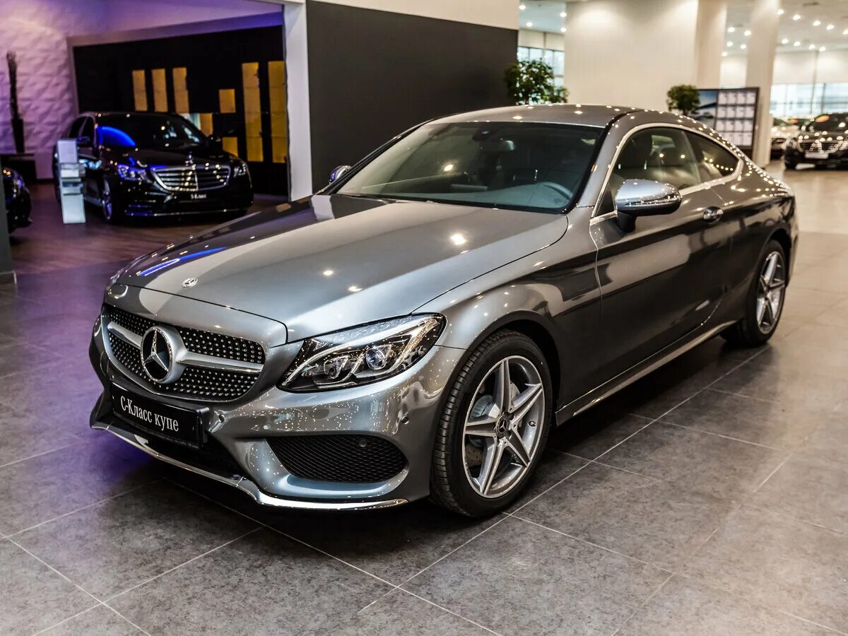 Mercedes e300 2017.