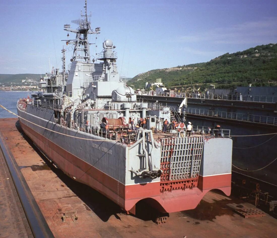 775. Большой десантный корабль 775. Большой десантный корабль проекта 775. 1171 «тапир». 775.