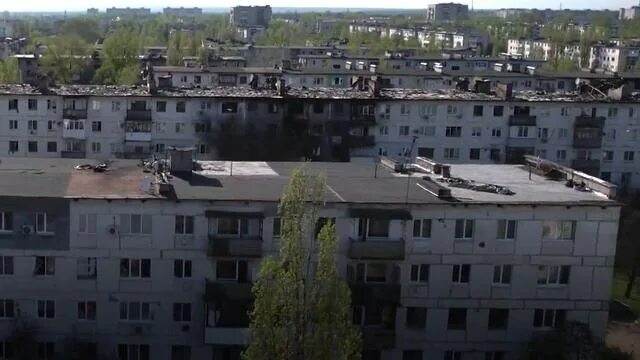 Город рубежное завод заря. Флаг лнр. Рубежное луганской народной республики. Рубежное лнр. Луганская народная республика рубежное.