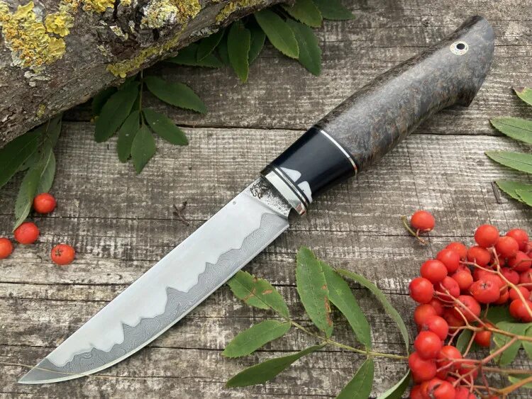 Ламинированная сталь. Нож ламинатная сталь. Нож Тайга сталь 40 13 52 HRC. Нож для ламината. Сталь ламинат для ножей.