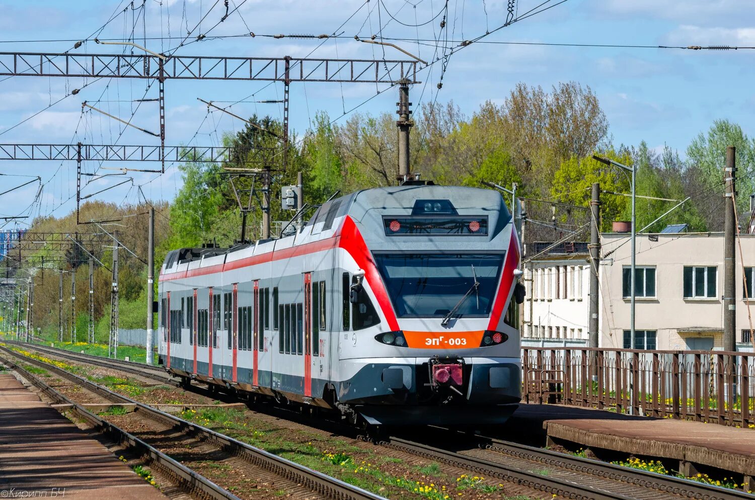 Минская руденск. Штадлер ЭПГ. ЭПГ электропоезд. ЭПГ. Железнодорожный Локомотив.