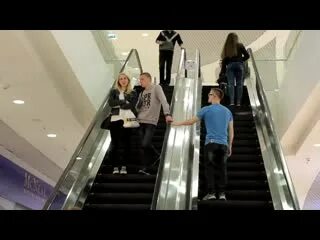Министр здравоохранения бойко на эскалаторе