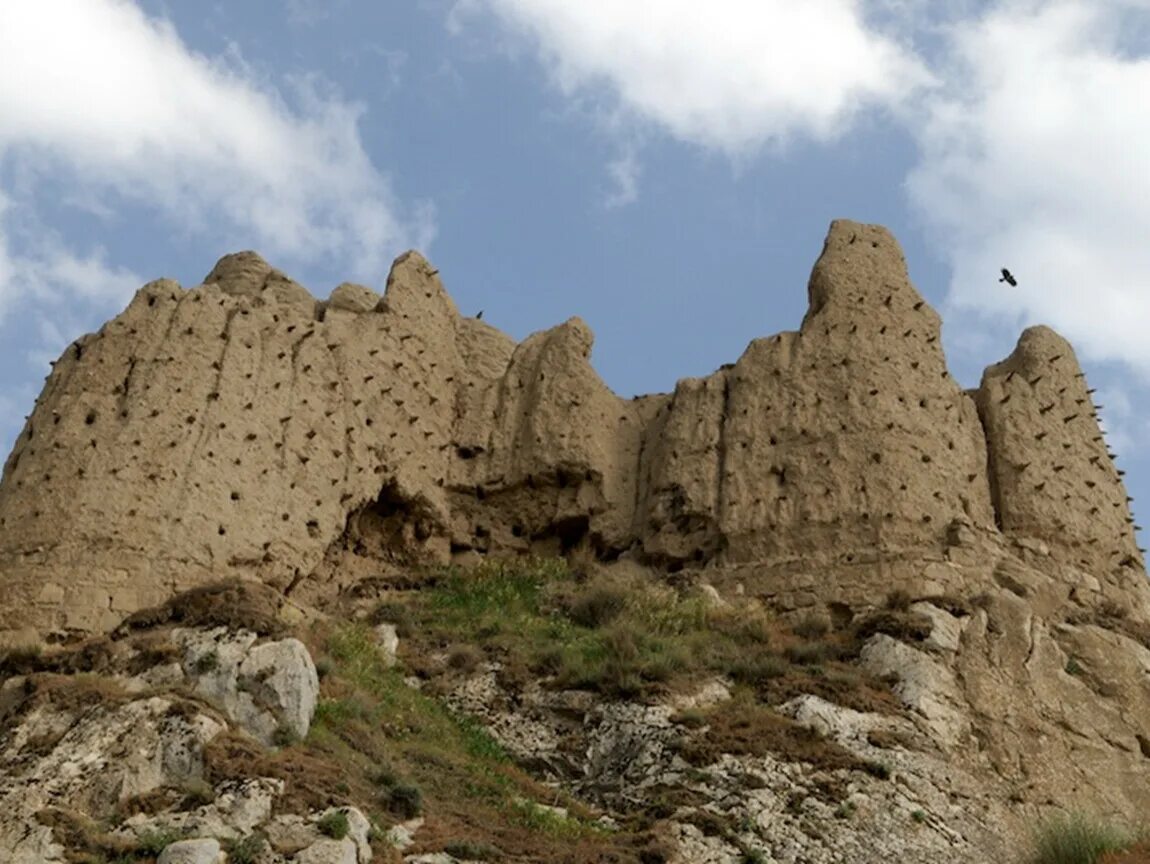 Древняя армения история. Тушпа столица Урарту к. Крепости Урарту. Древняя Армения Урарту. Урарту гора.