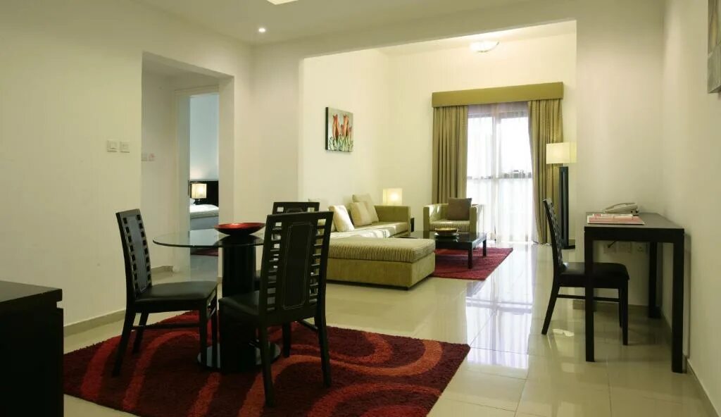 Ramada by wyndham beach ajman 4. Ramada hotel suites ajman. Отель рамада оаэ. Ramada suites ajman 4. Рамада блэк отель аджман 4.