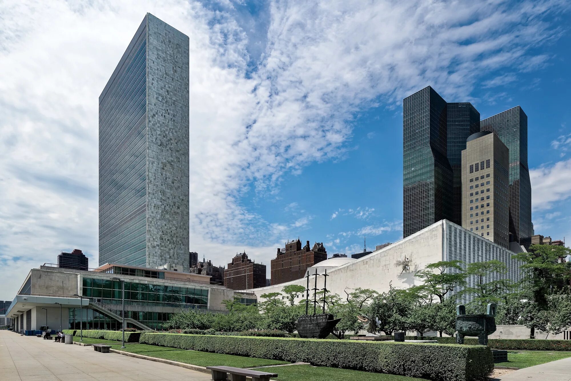 Город штаб оон. Ле Корбюзье здание ООН. Штаб-квартира ООН В Нью-Йорке. Здание ООН В Нью-Йорке. Здание секретариата ООН В Нью-Йорке.