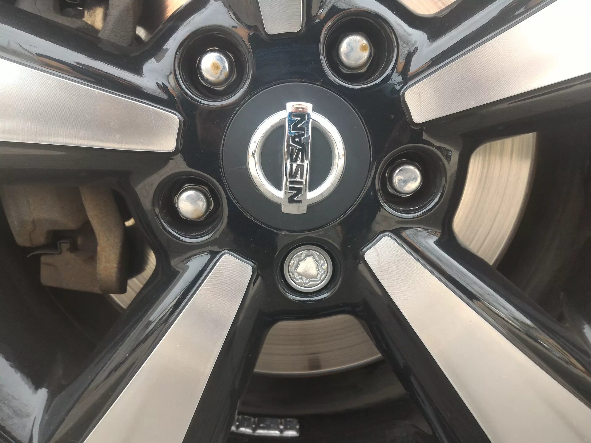 Ниссан икстрейл гайка колеса. Ke409-89951 nissan секретки. ke409-89951. секретки ниссан кашкай j11. секретки на колеса ниссан кашкай j10.